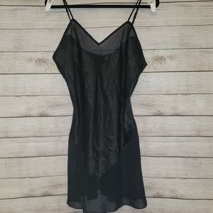 💗💗Black & sheer silky nighty L💗💗